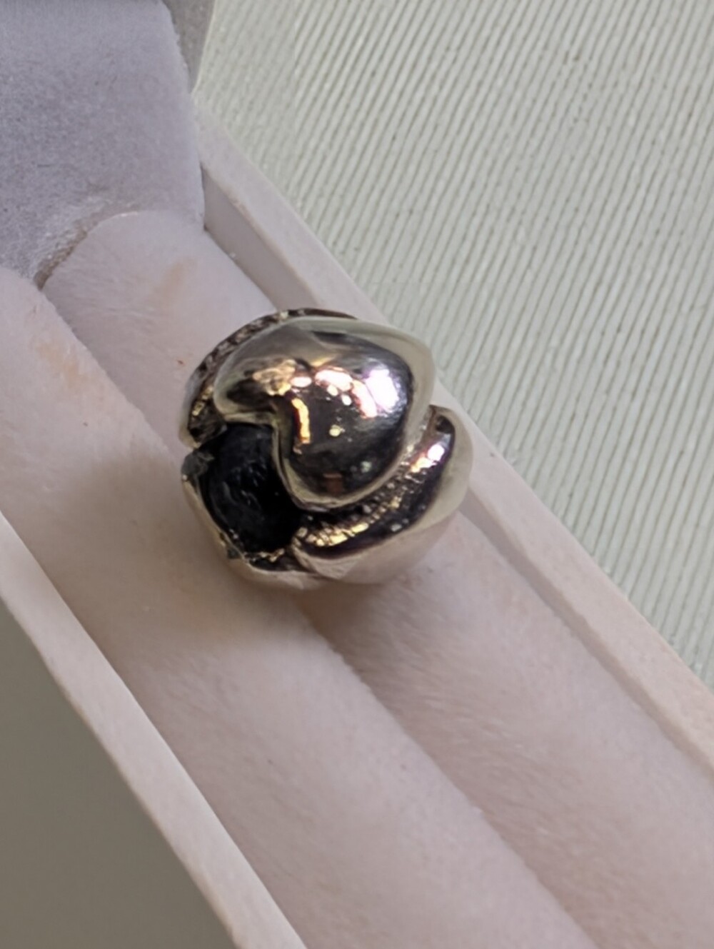 *Trollbead Hearts Big Bead Charm Silver